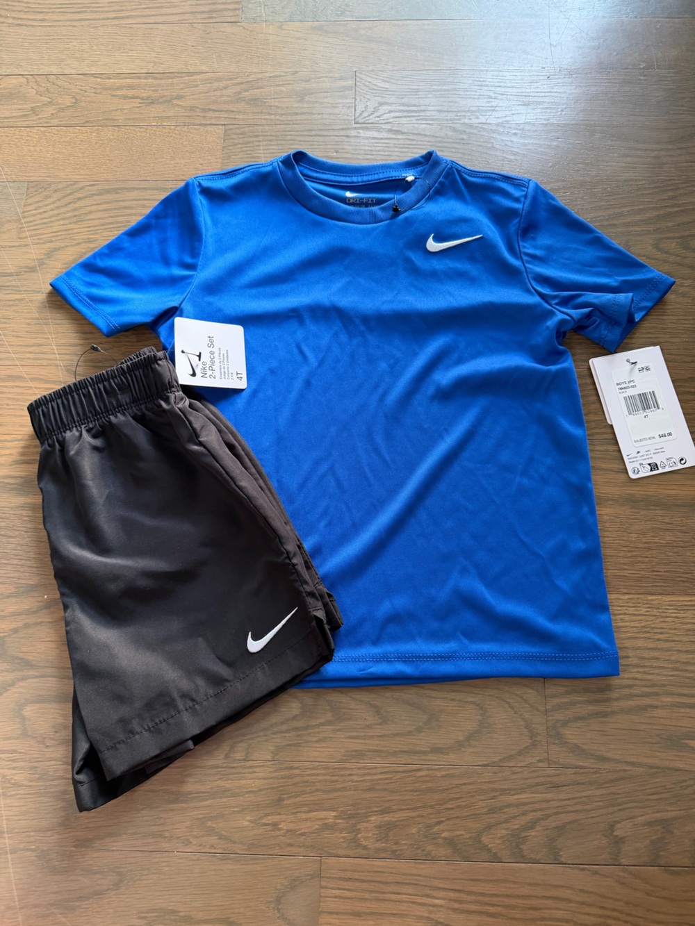 NWT Nike Toddler Set size 4T